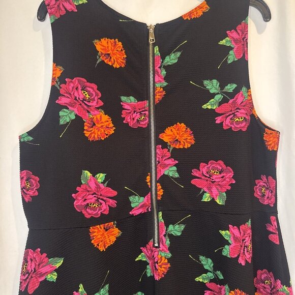 TORRID Women’s Colorful Floral High Low Zip Back Sleeveless Blouse Top Sz 2X - Picture 5 of 10